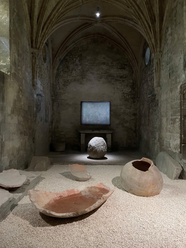 <strong>Lee Ufan, Subject of Major Solo Exhibition<em> Requiem</em> at Alyscamps, Arles, France</strong>